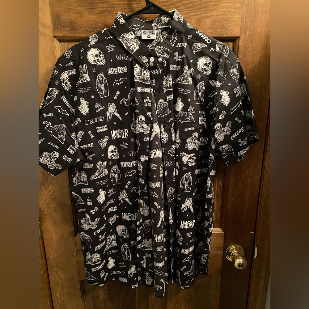 XL Creepy Co. Button Down Shirt - Black Halloween Pattern